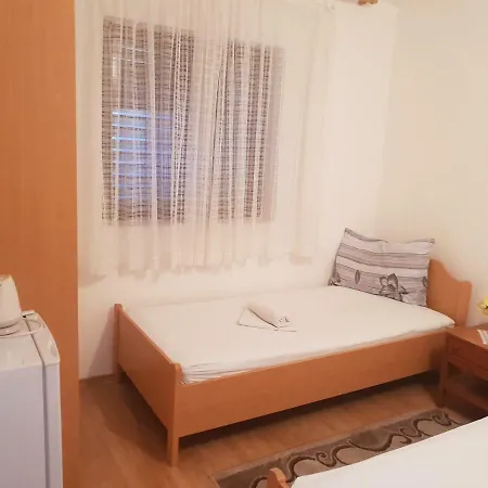 Alisa Guest house *