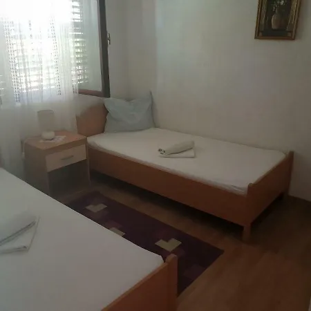 Alisa Guest house